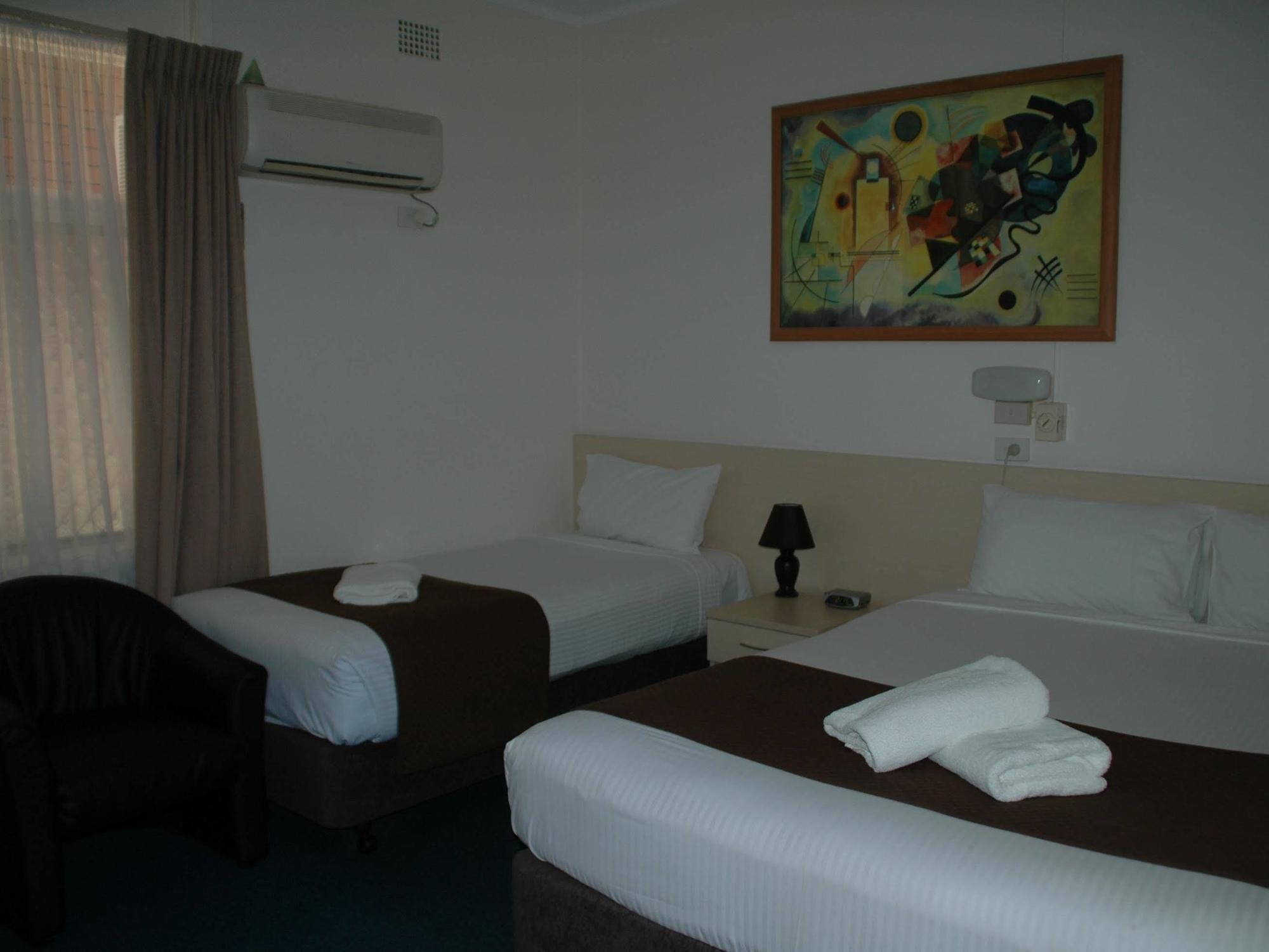 Bentleigh Motor Inn Кофс-Харбор Экстерьер фото
